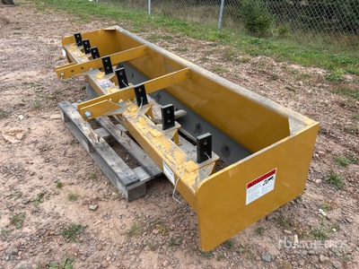 2025 AGT BB8 96 in Lame Niveleuse pour Tracteur (Unused)