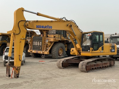 2010 Komatsu PC220-8N1 Tracked Excavator