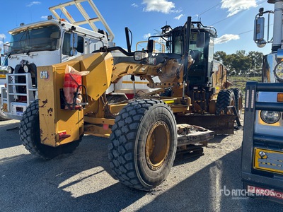 2010 Cat 140M モーターグレーダー