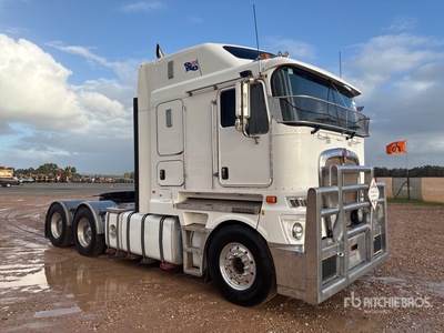 2014 Kenworth K200 Big Cab Aerodyne 6x4 3- Achs Sattelzugmaschine mit Schlafkabine