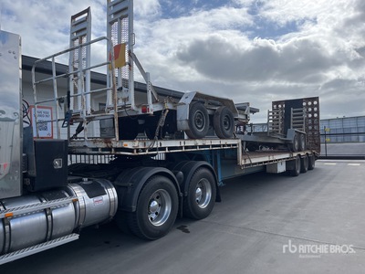 2006 JTB Step Deck Trailer