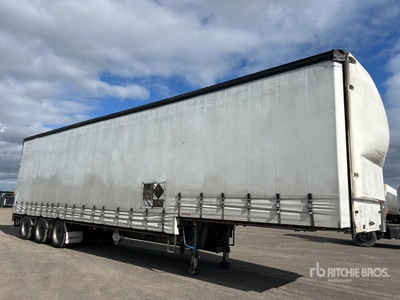 2006 Vawdrey 13.3 m Tri/A Step Deck Curtain Side Trailer