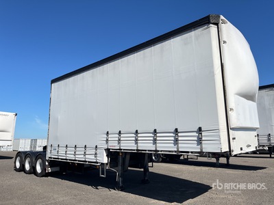 2006 Vawdrey 7.2 m Tri/A B-Double Lead Step Deck カーテンサイドトレーラー