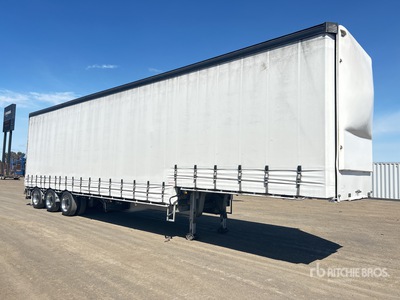 2007 Vawdrey 13.4 m Tri/A Step Deck Curtain Side Trailer