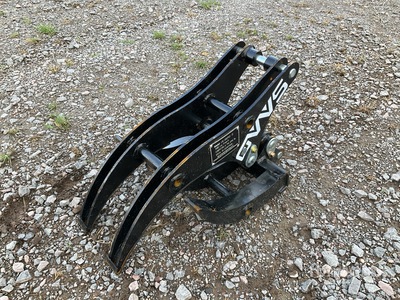 2025 SAAO 14.5 in Grapa para Troncos (Sin Usar) / Log Grapple (Unused)
