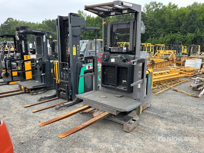 2018 Jungheinrich EKS314 3000 lb Poste de conduite élevable