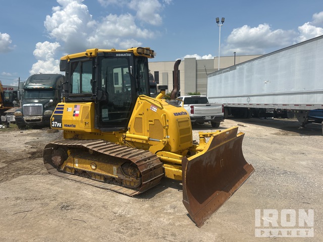 TOPADOR FRONTAL 2022 KOMATSU D37PX24