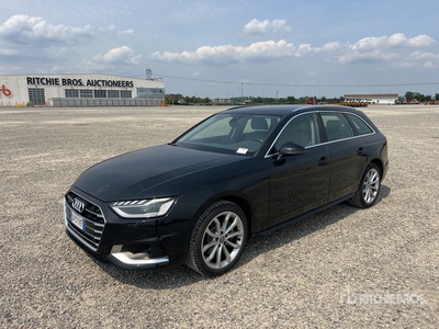 Audi A4 quattro Automobile