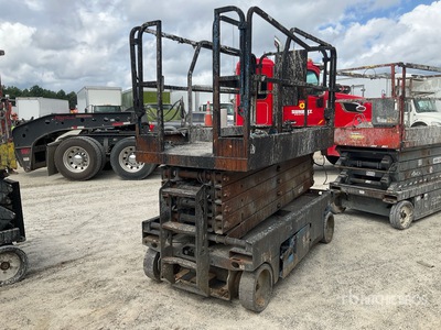 2013 Genie GS3246 Electric Scissor Lift