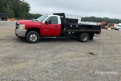 2012 Chevrolet 3500 4x4 Flatbed Truck