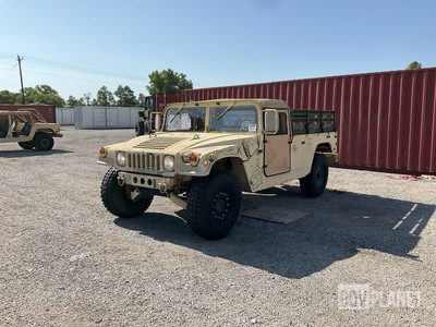 2006 AM General M1097R1 HMMWV 2 Door Soft Top w/Truck Body