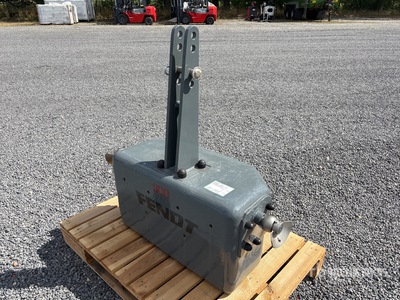 Front Weight 900 KG
