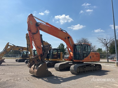 2014 Doosan DX225LC-3 油圧ショベル