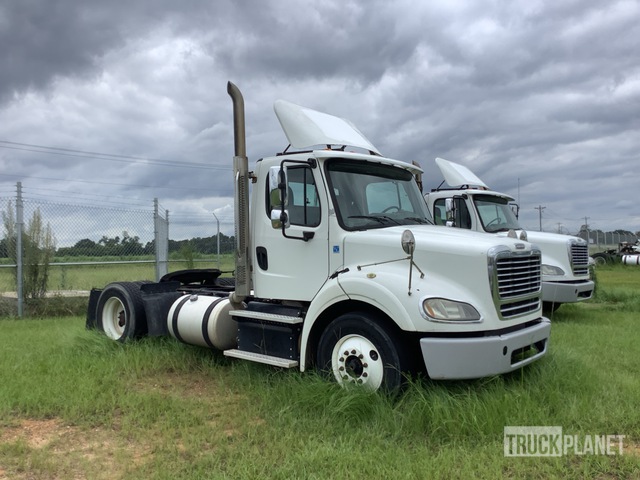 CAMIóN 2016 FREIGHTLINER