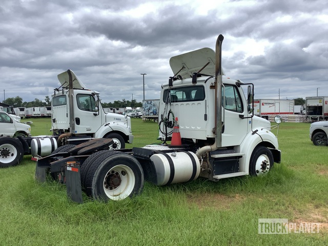 CAMIóN 2016 FREIGHTLINER