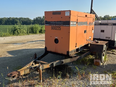 1998 Multiquip Mobile 発電機セット (250-749 kw/310-950 kva)
