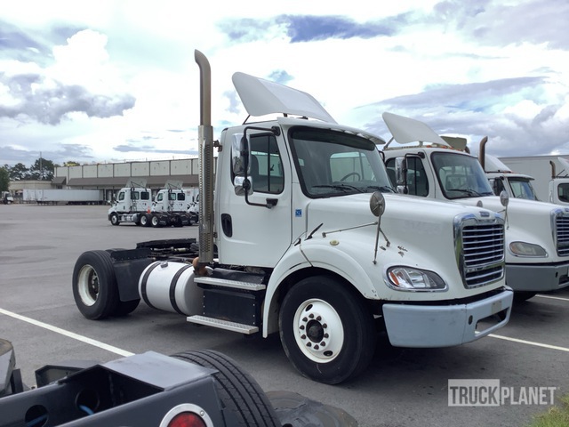 CAMIóN 2016 FREIGHTLINER