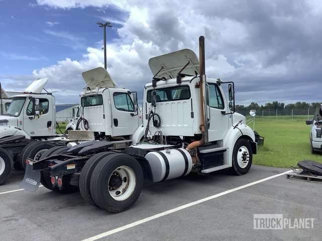 CAMIóN 2016 FREIGHTLINER