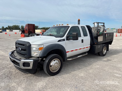 2014 Ford F-550 4x2 Ciężarówka serwisowa