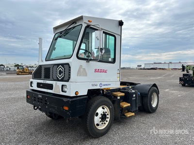 2017 Capacity 4x2 Spotter Truck