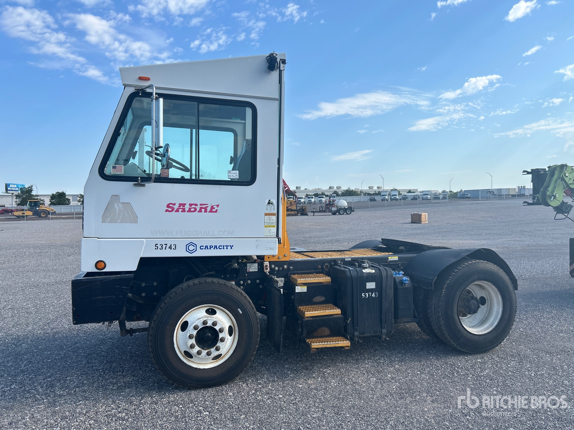 2017 Capacity Spotter Truck