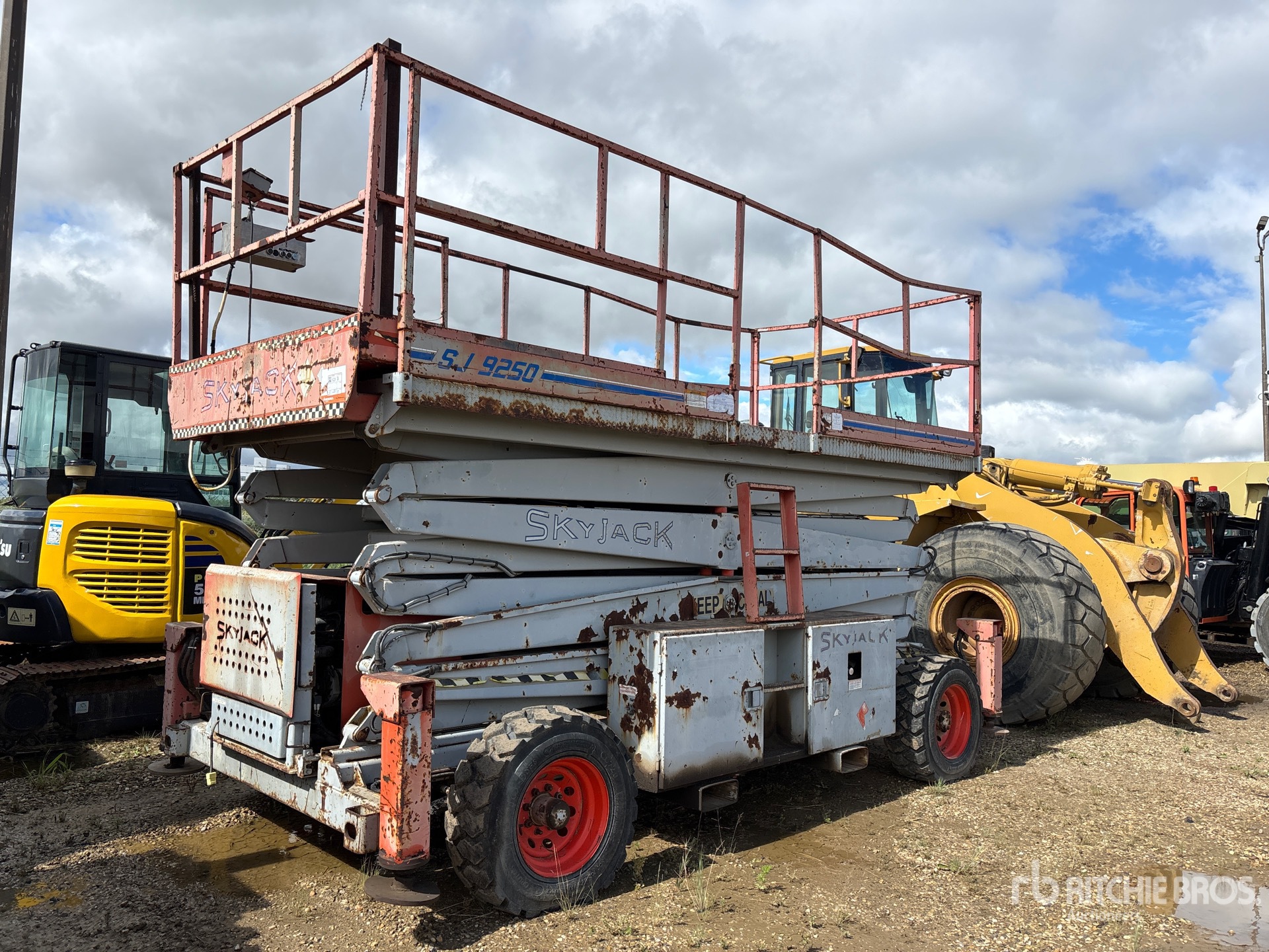 Skyjack 4x4 Dual Fuel Schaarlift