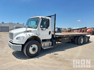 2015 Freightliner M2 106 6x4 شاحنة مسطحة