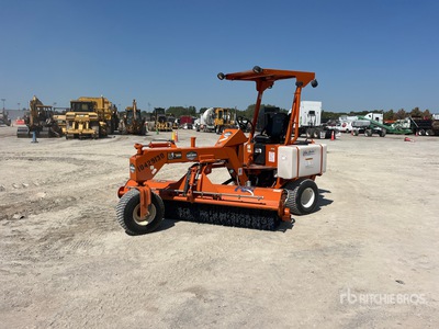 2024 Broce BB-250-BT Self-Propelled Broom