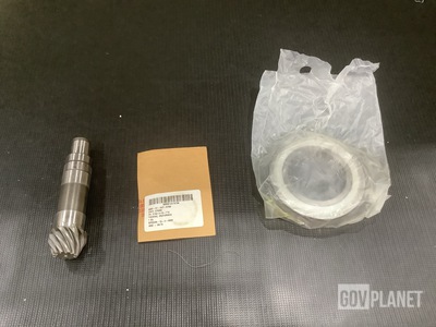 (3) Shouldered Shafts, (39) Preformed Packings & Assorted Items