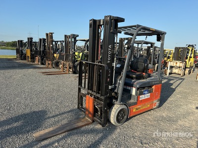 2022 Toyota 8FBE20U 3450 lb Chariot Élévateur Électrique