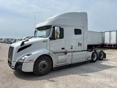 2020 Volvo VNL 6x4 Cabeza Tractora Cabina Dormitorio