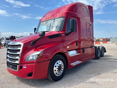 2019 Freightliner Cascadia 126 6x4 T/A Sleeper Truck Tractor