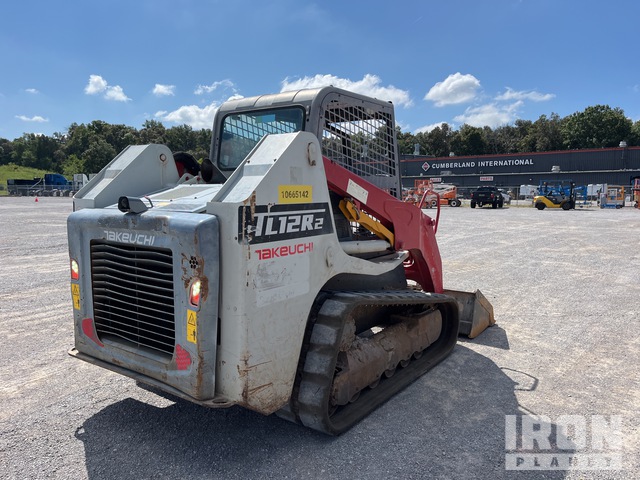 MINI CARGADOR SOBRE ORUGAS TAKEUCHI TL12R2