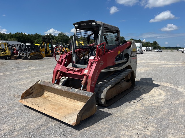 Takeuchi TL12R2 Compact Track Loader