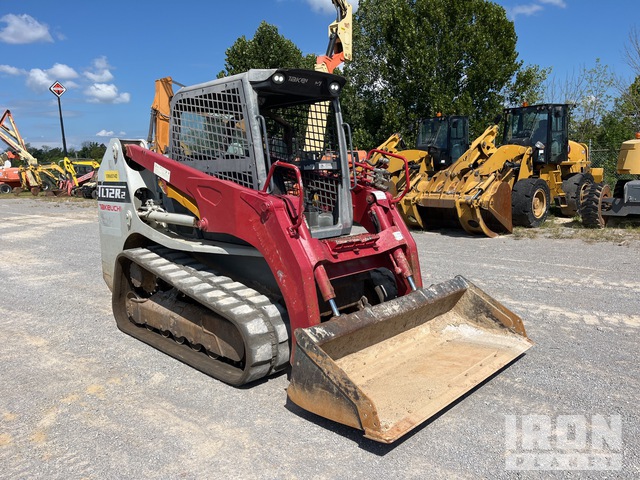 MINI CARGADOR SOBRE ORUGAS TAKEUCHI TL12R2