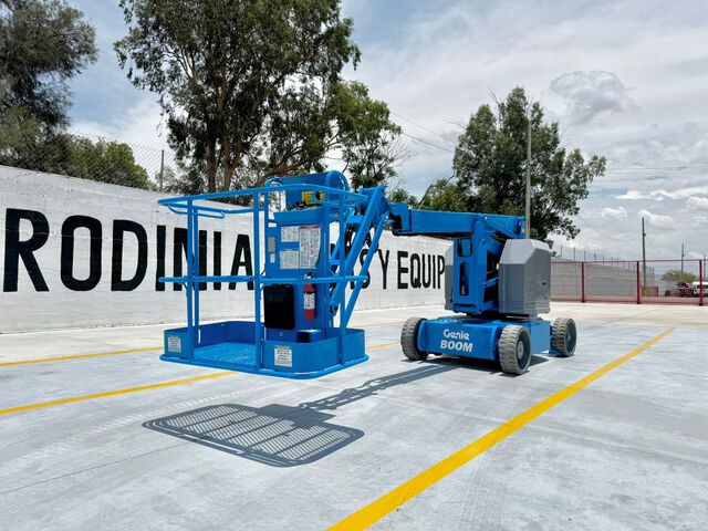 2016 Genie Z34/22N Electric Articulating Boom Lift