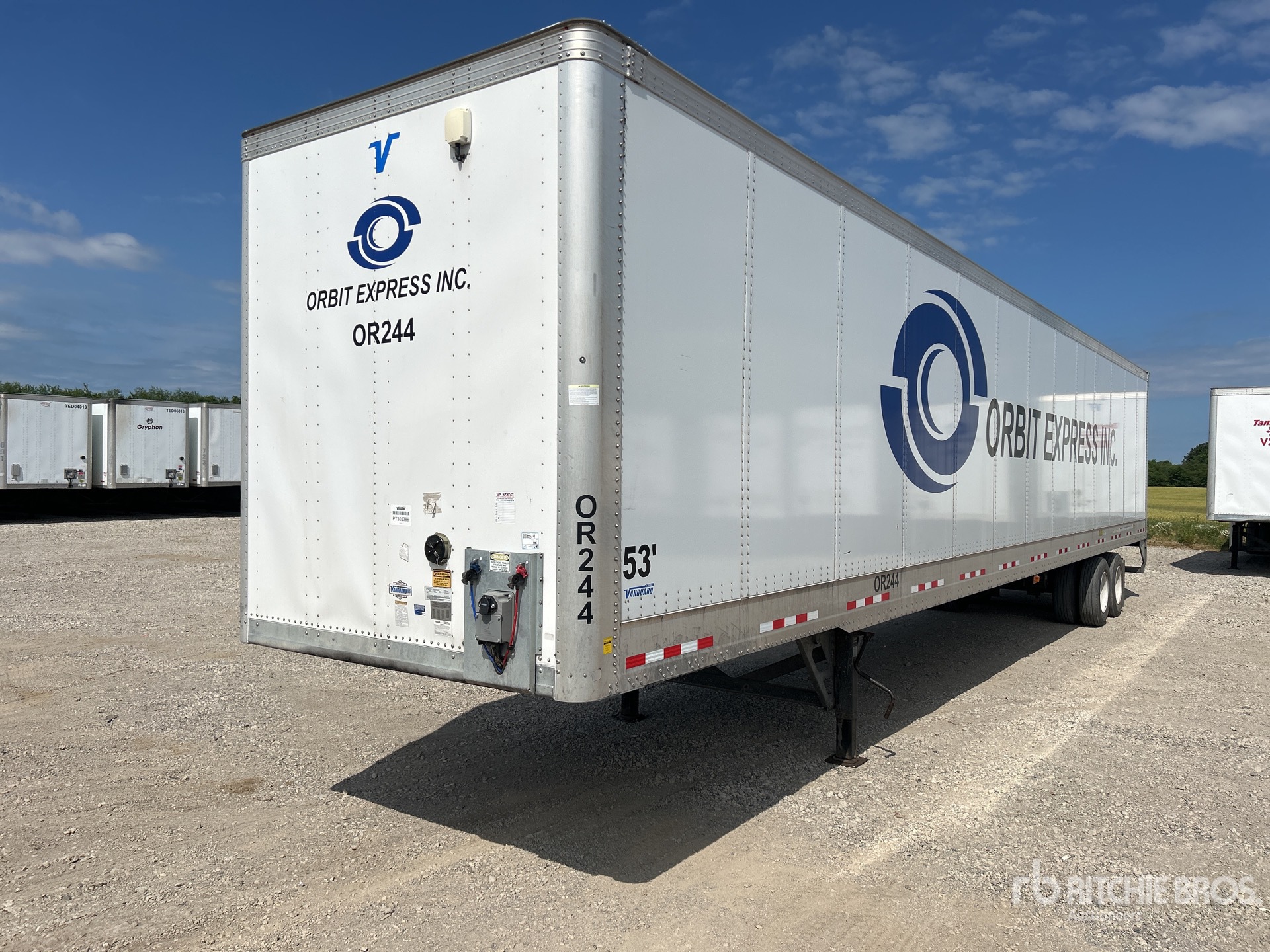 2023 Vanguard 53 ft T/A Van Trailer