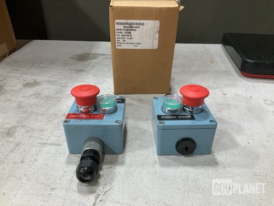 (12) Telemecanique E00F6219 Push Switches