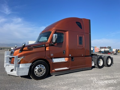 2021 Freightliner Cascadia 126 6x4 T/A Sleeper Truck Tractor