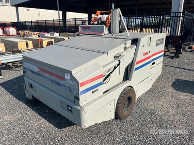 1996 Clarke 3366 Ride-On Sweeper Truck