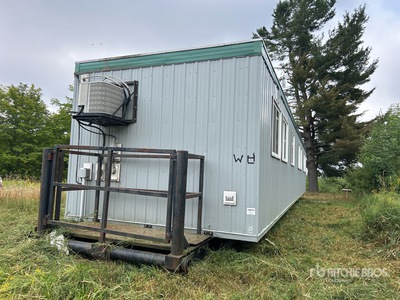 2013 Maple Leaf Homes Inc 60 ft x 11 ft 9 in 7 Person Skid-Mounted Transportierbare Lager