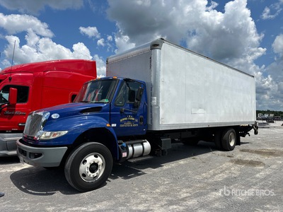 2016 International DuraStar 4300 Van Truck
