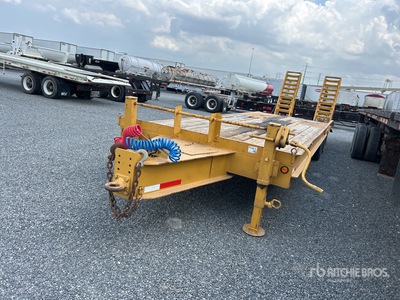 1999 Belshe 30 ft T/A Equipment Trailer