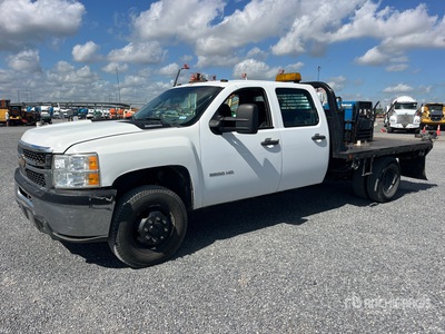 2012 Chevrolet Silverado 3500HD 4x4 Crew Cab Flatbed Truck