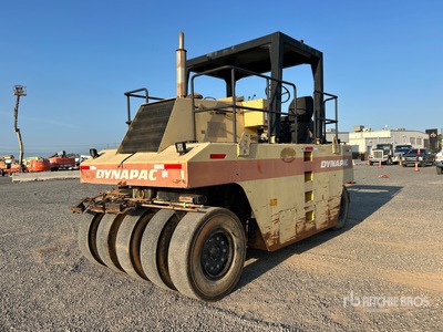 2006 Dynapac CP271 9 Wheel Pneumatic Roller