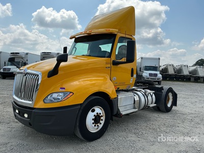 2018 International LT625 4x2 S/A Day Cab Truck Tractor