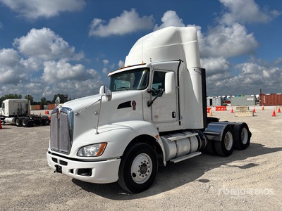 2013 Kenworth T660 6x4 Cabeza Tractora Cabina Corta