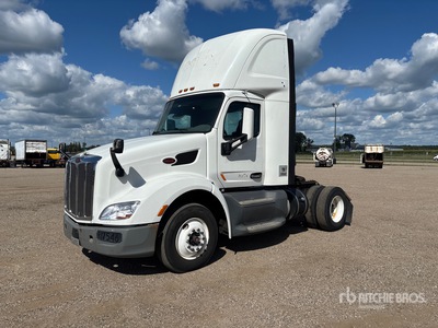 2016 Peterbilt 579 4x2 S/A Day Cab Truck Tractor