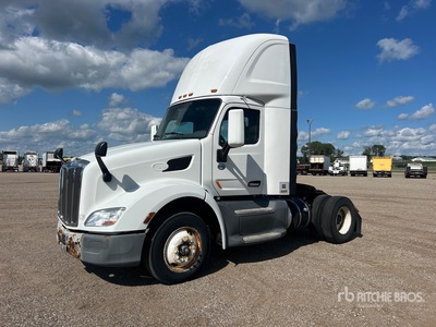 2016 Peterbilt 579 4x2 Ciągnik siodłowy z kabiną dzienną S/A