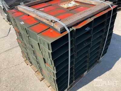 (216) M19A1 Ammo Cans